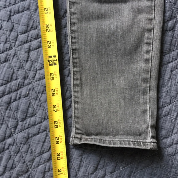 Levi 311 Shaping Skinny Jean - Picture 8 of 8